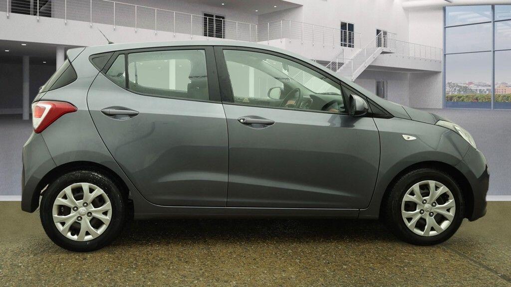 Used Hyundai i10 2014 for sale - 77202748: Photo 2