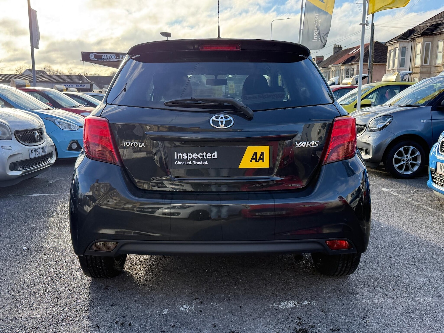 Used Toyota Yaris 2014 for sale - 77439844: Photo 11