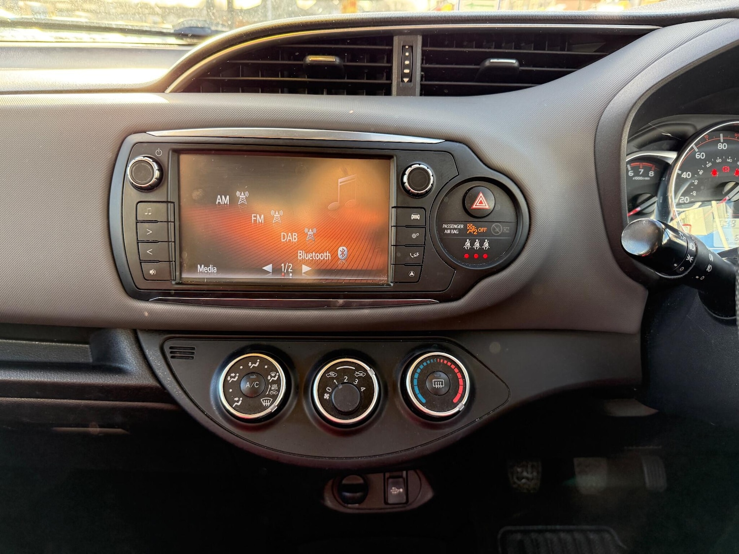 Used Toyota Yaris 2014 for sale - 77439844: Photo 22