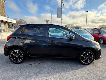 Used Toyota Yaris 2014 for sale - 77439844: Photo