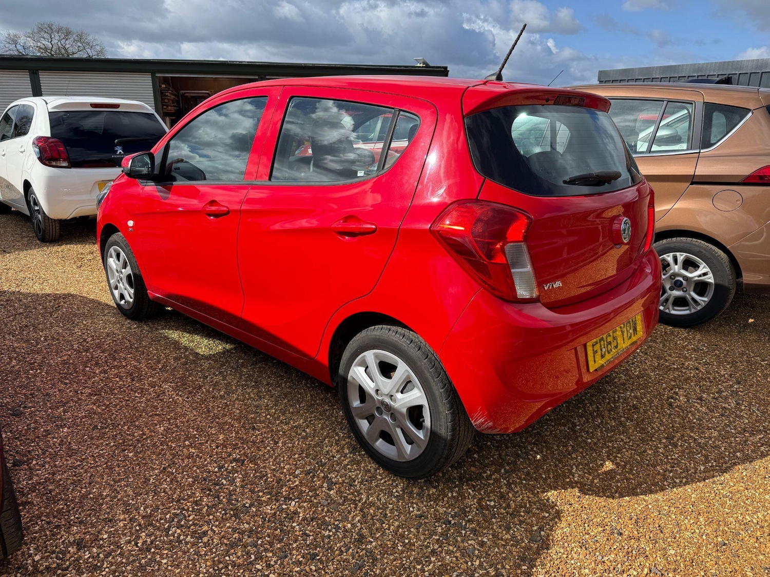 Used Vauxhall Viva 2015 for sale - 78058728: Photo 3