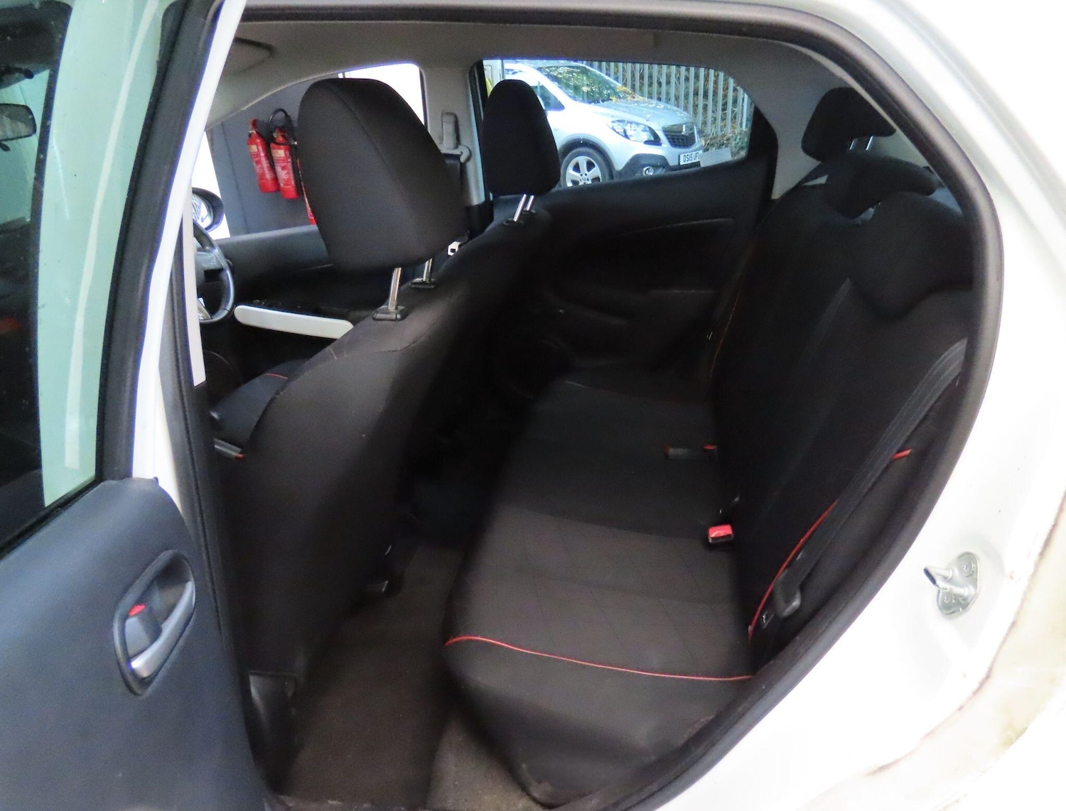 Used Mazda Mazda2 2014 for sale - 76499836: Photo 14