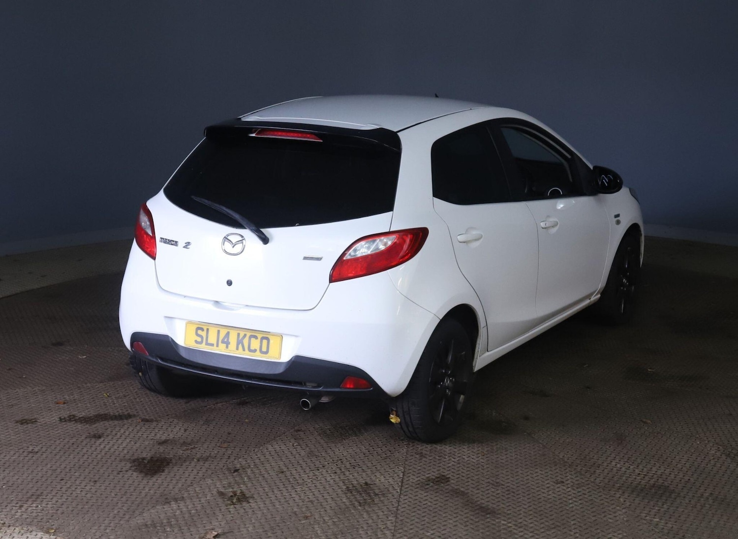Used Mazda Mazda2 2014 for sale - 76499836: Photo 2