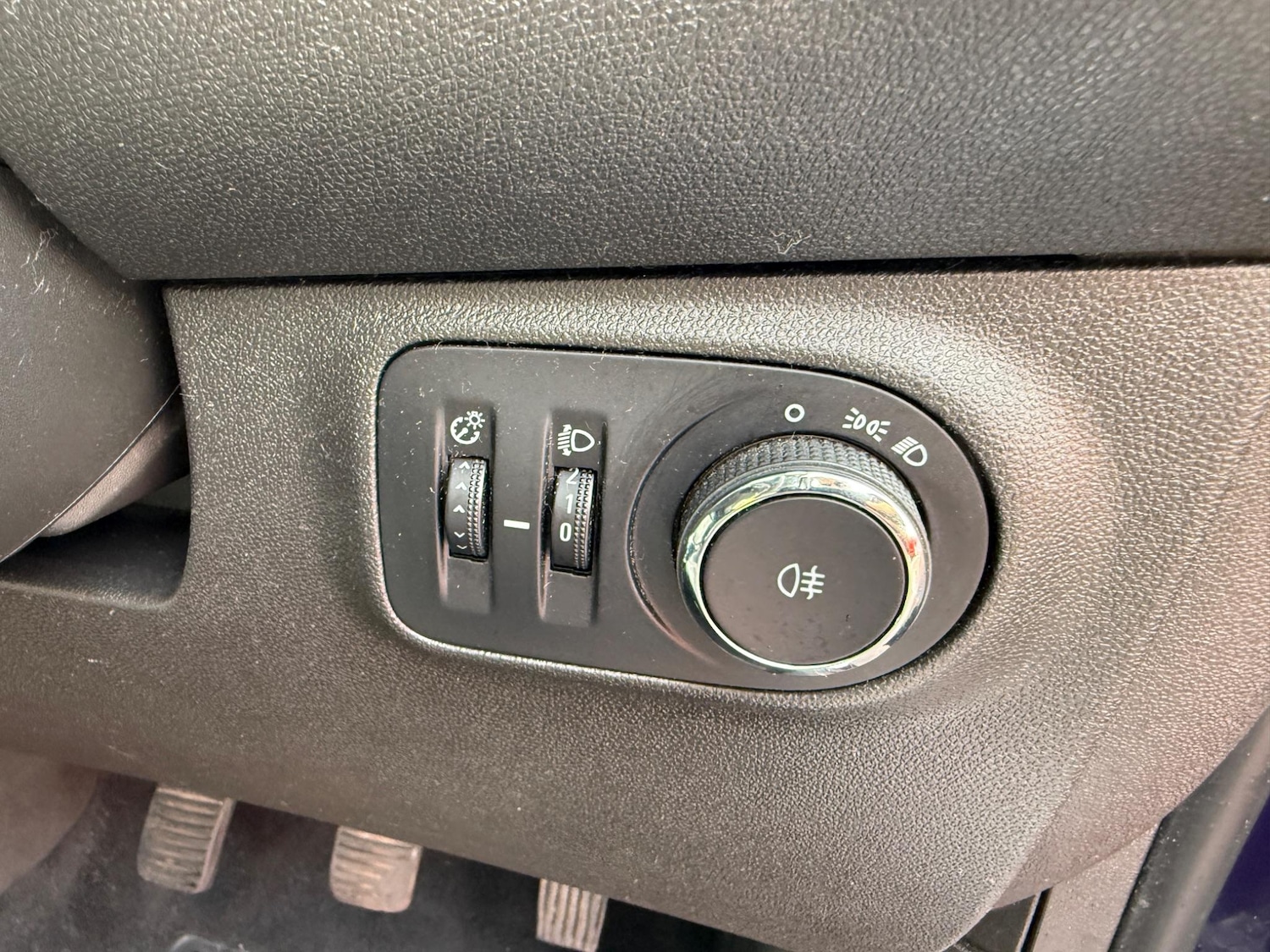 Vehicle 33