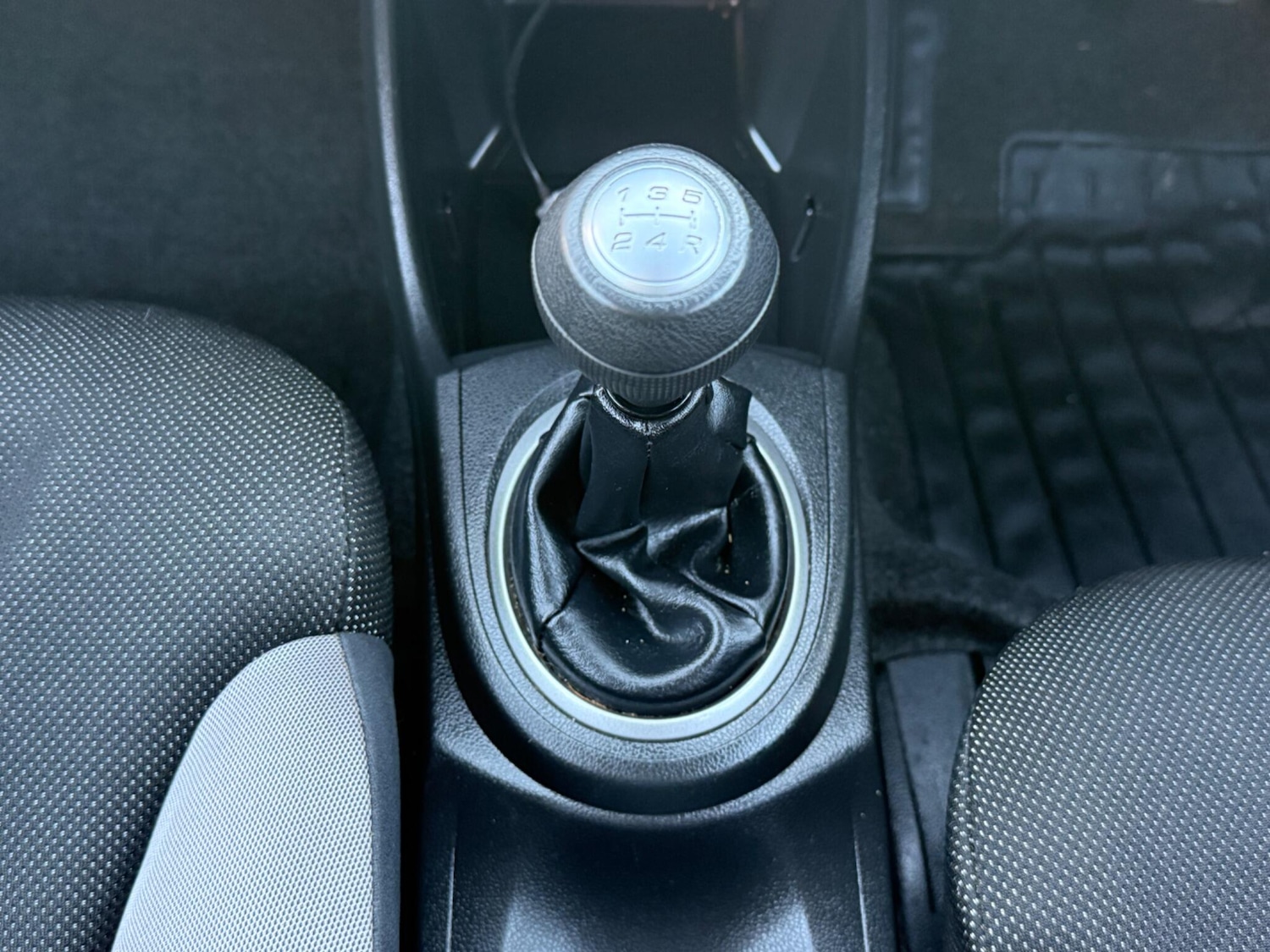 Used Honda Jazz 2013 for sale - 76658474: Photo 24