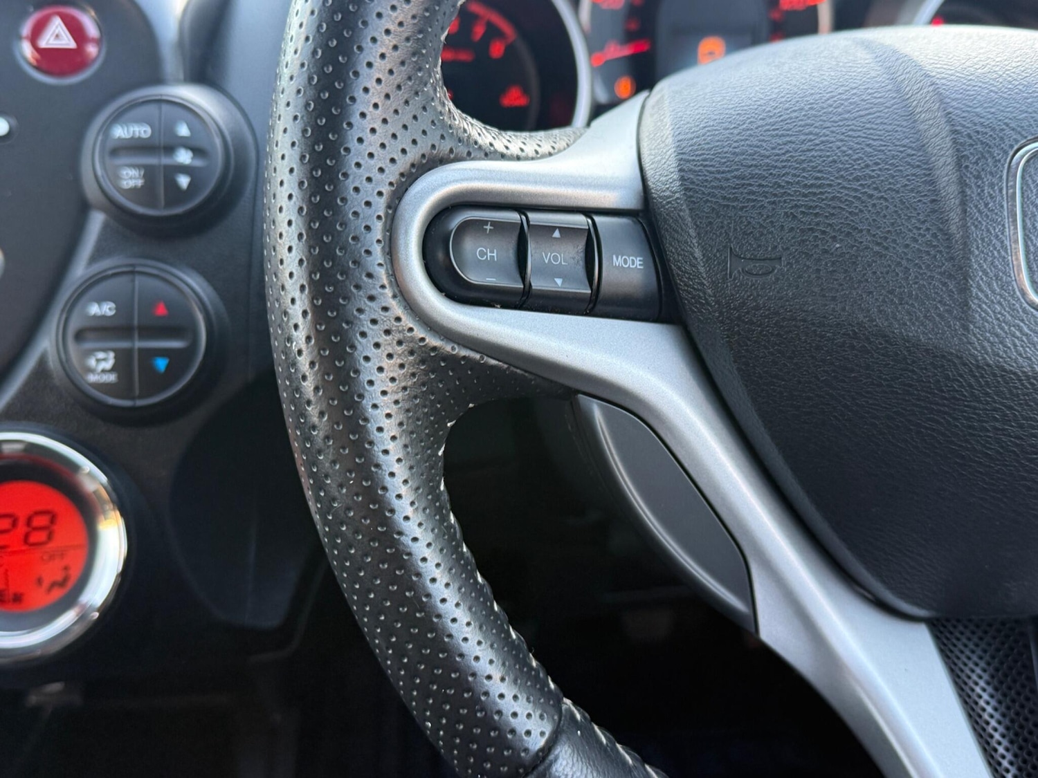 Used Honda Jazz 2013 for sale - 76658474: Photo 30