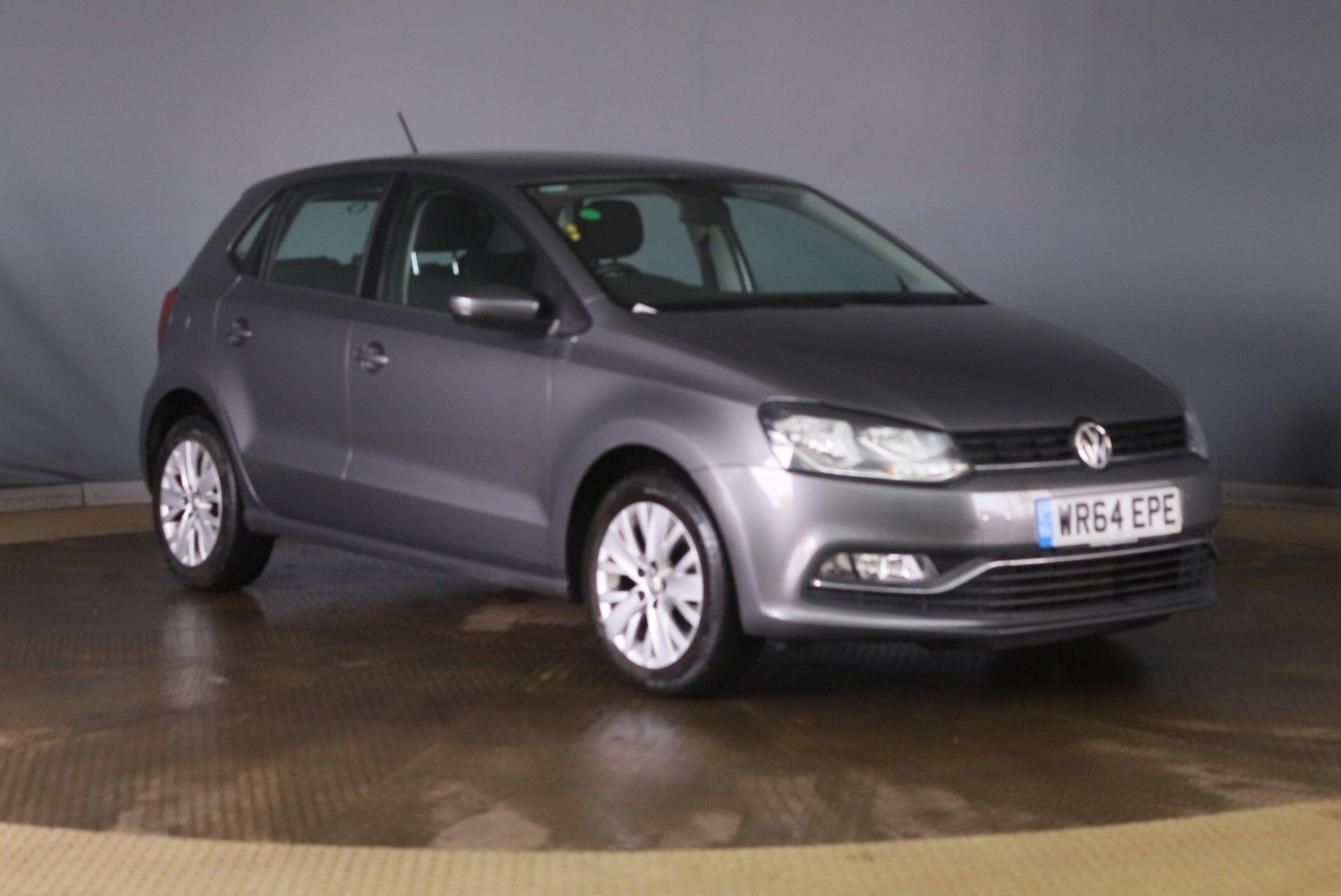 Used Volkswagen Polo 2014 for sale - 76361259: Photo 1
