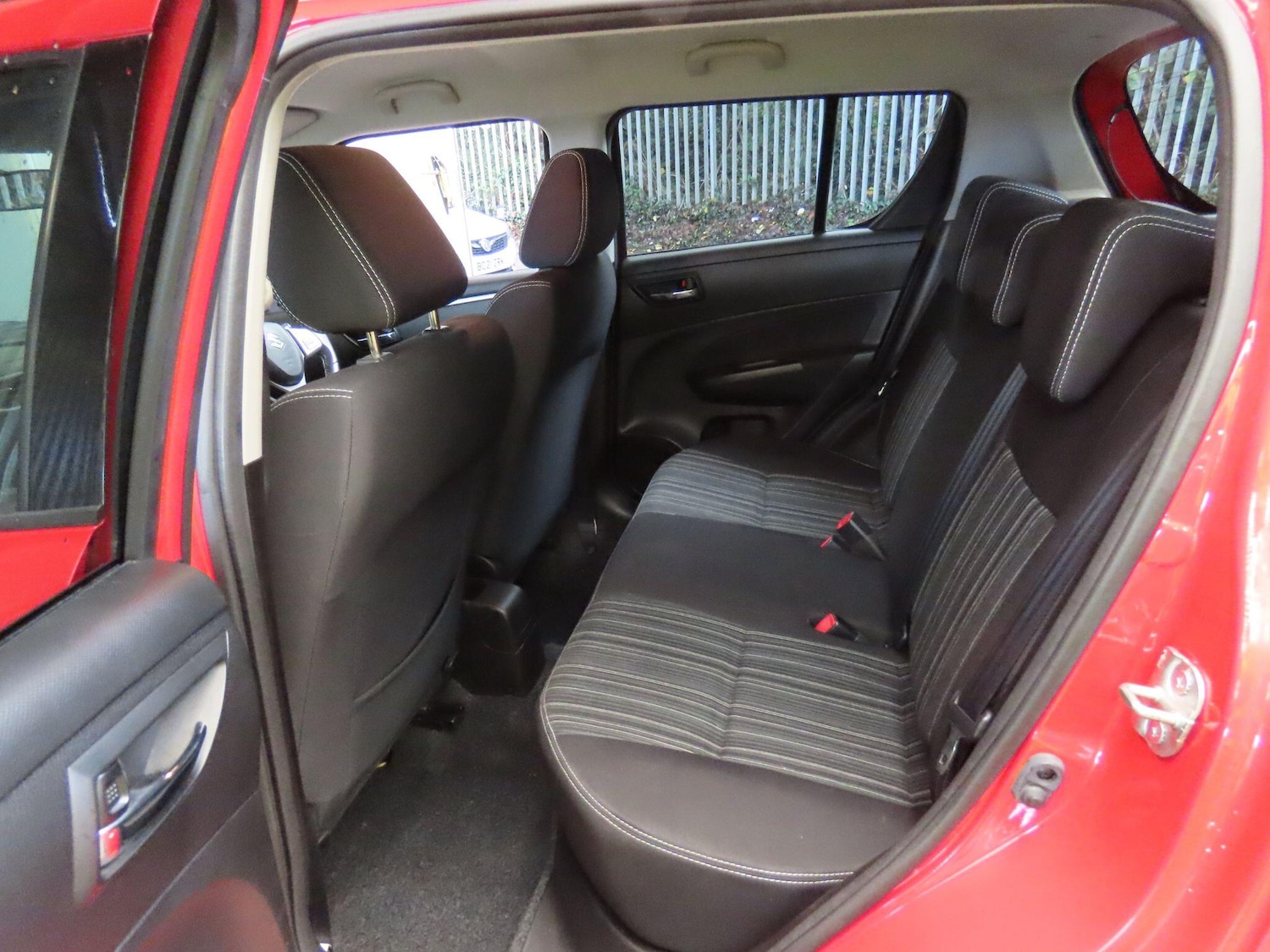 Used Suzuki Swift 2016 for sale - 76361044: Photo 13