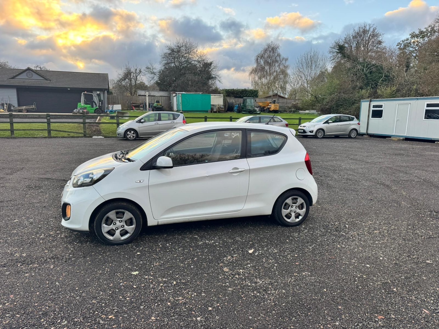 Used Kia Picanto 2013 for sale - 76705693: Photo 3