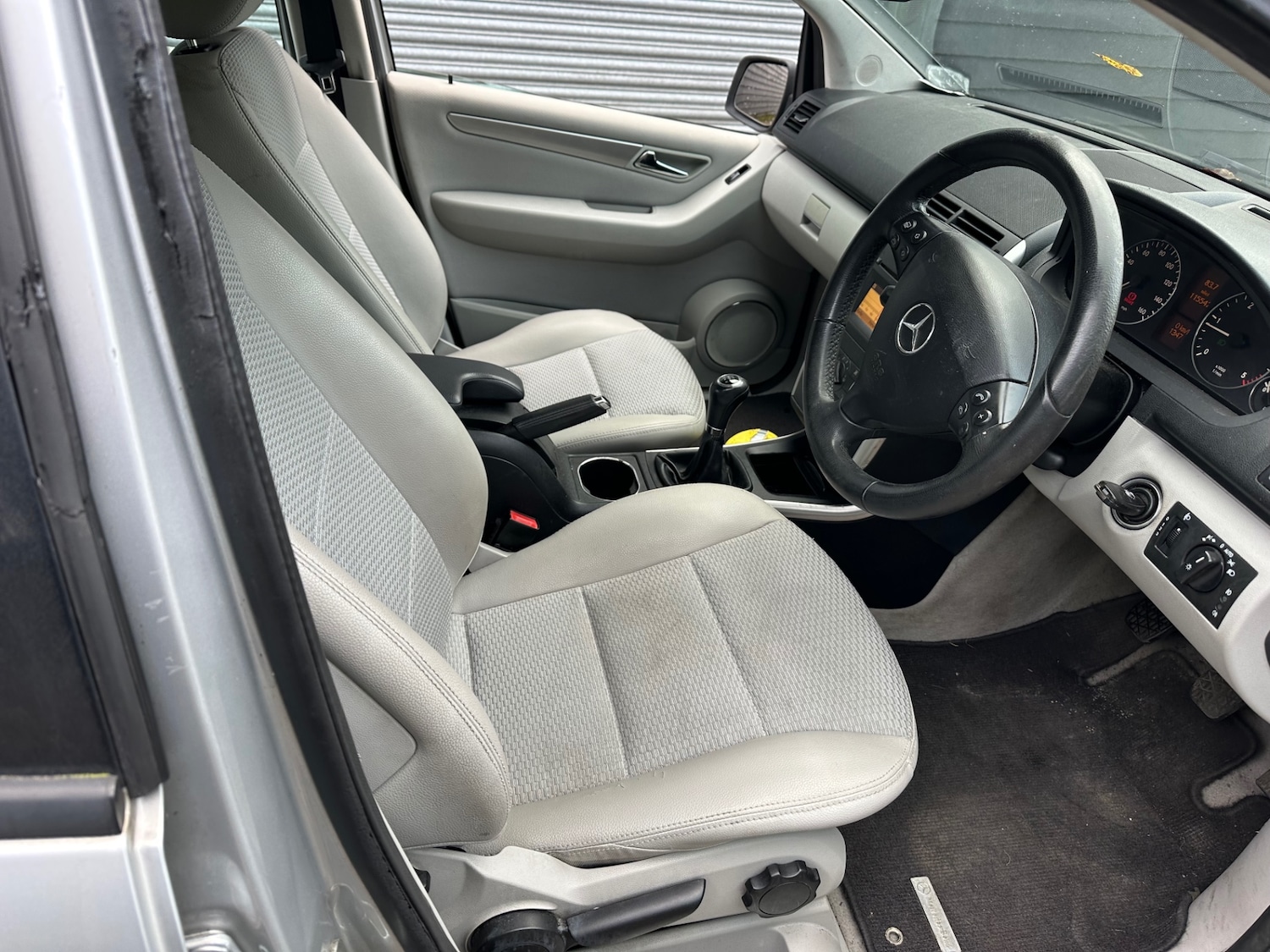 Used Mercedes-Benz A-Class 2012 for sale - 76588330: Photo 9