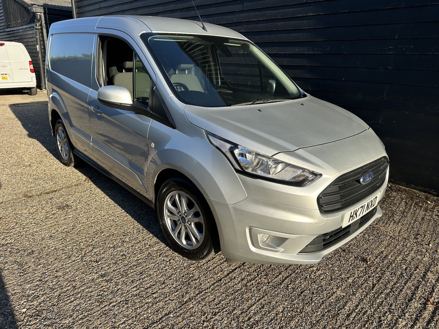 Used Ford Transit Connect 2021 for sale - 76324857: Photo 2