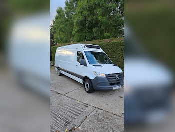 Mercedes-Benz - Sprinter