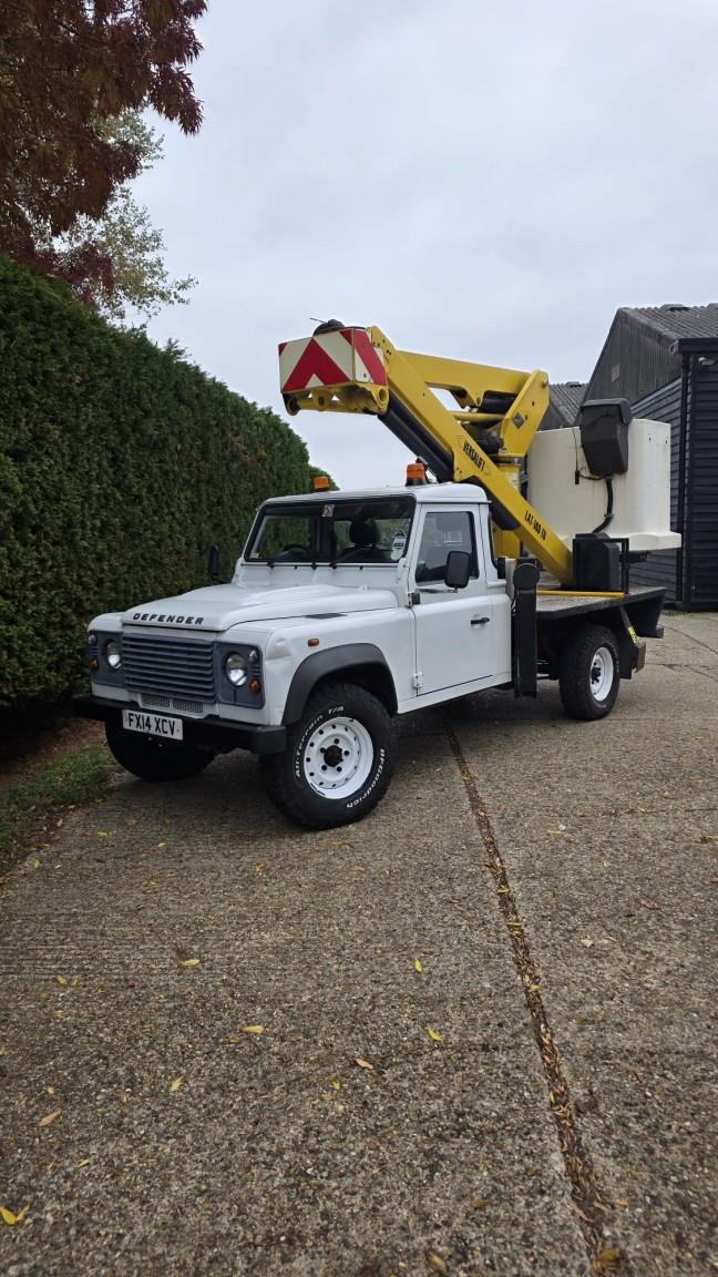 Used Land Rover Defender 130 2014 for sale - 76324760: Photo 9