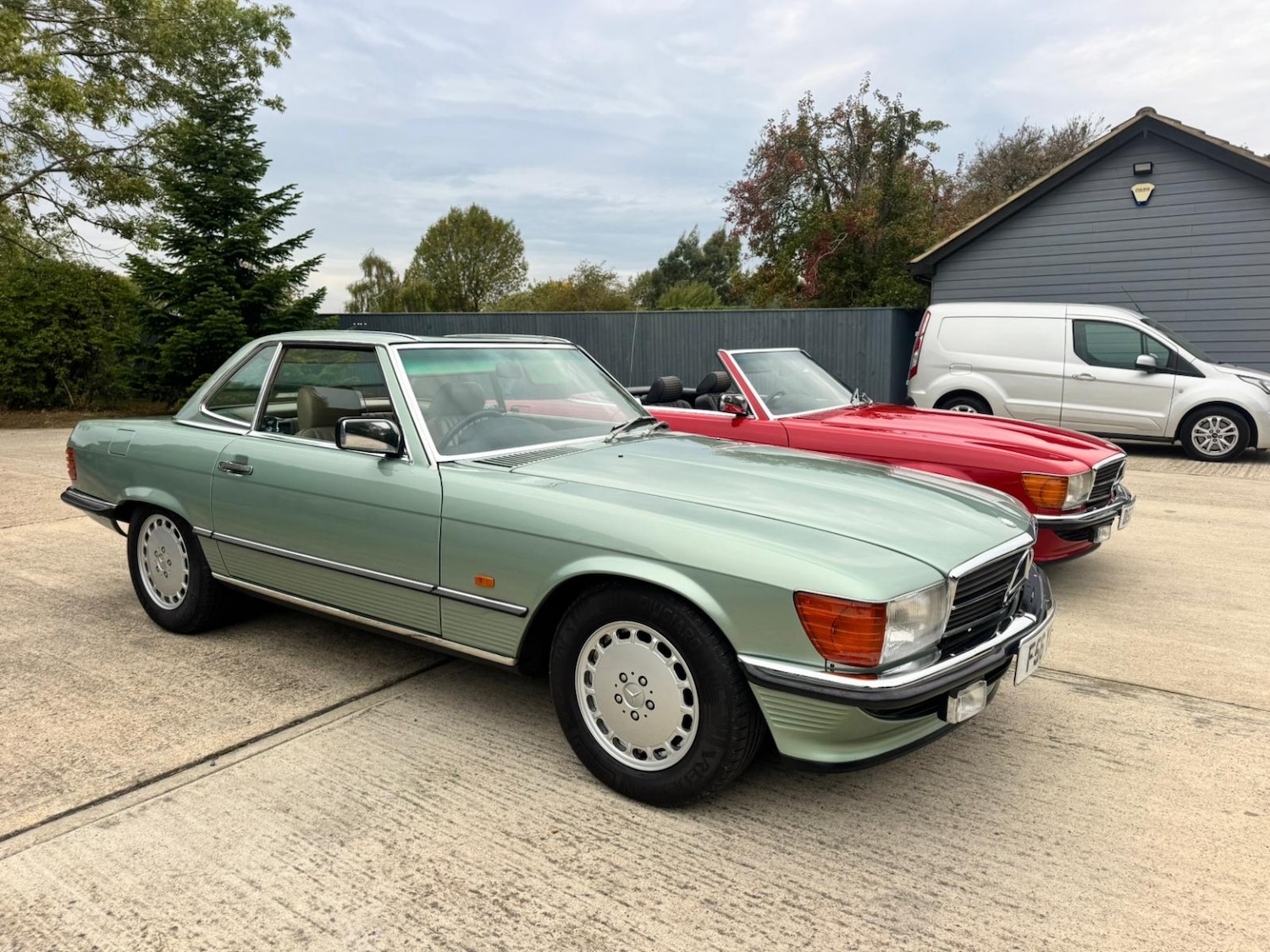 Used Mercedes-Benz SL 1988 for sale - 76769459: Photo 1