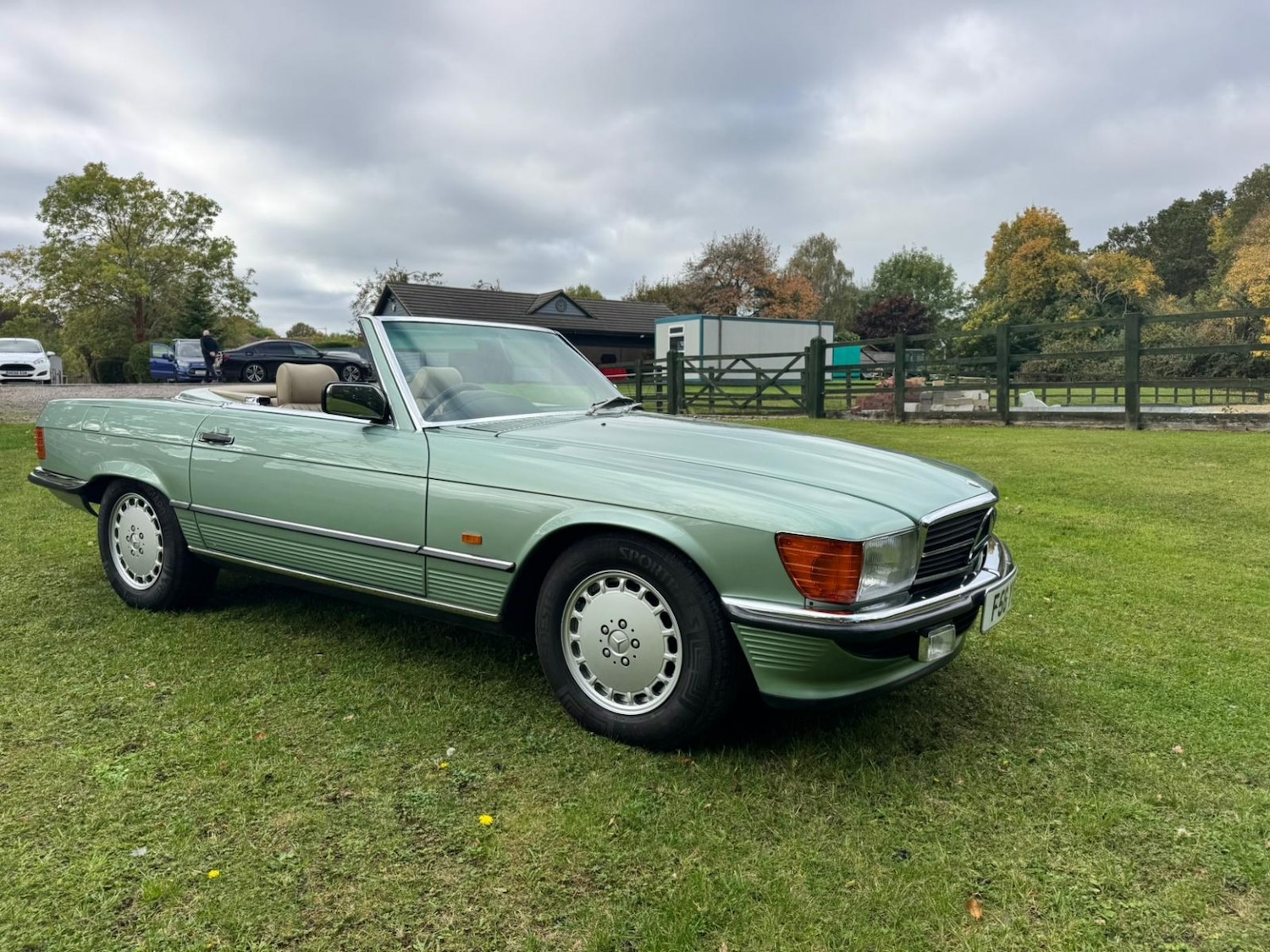 Used Mercedes-Benz SL 1988 for sale - 76324842: Photo 5