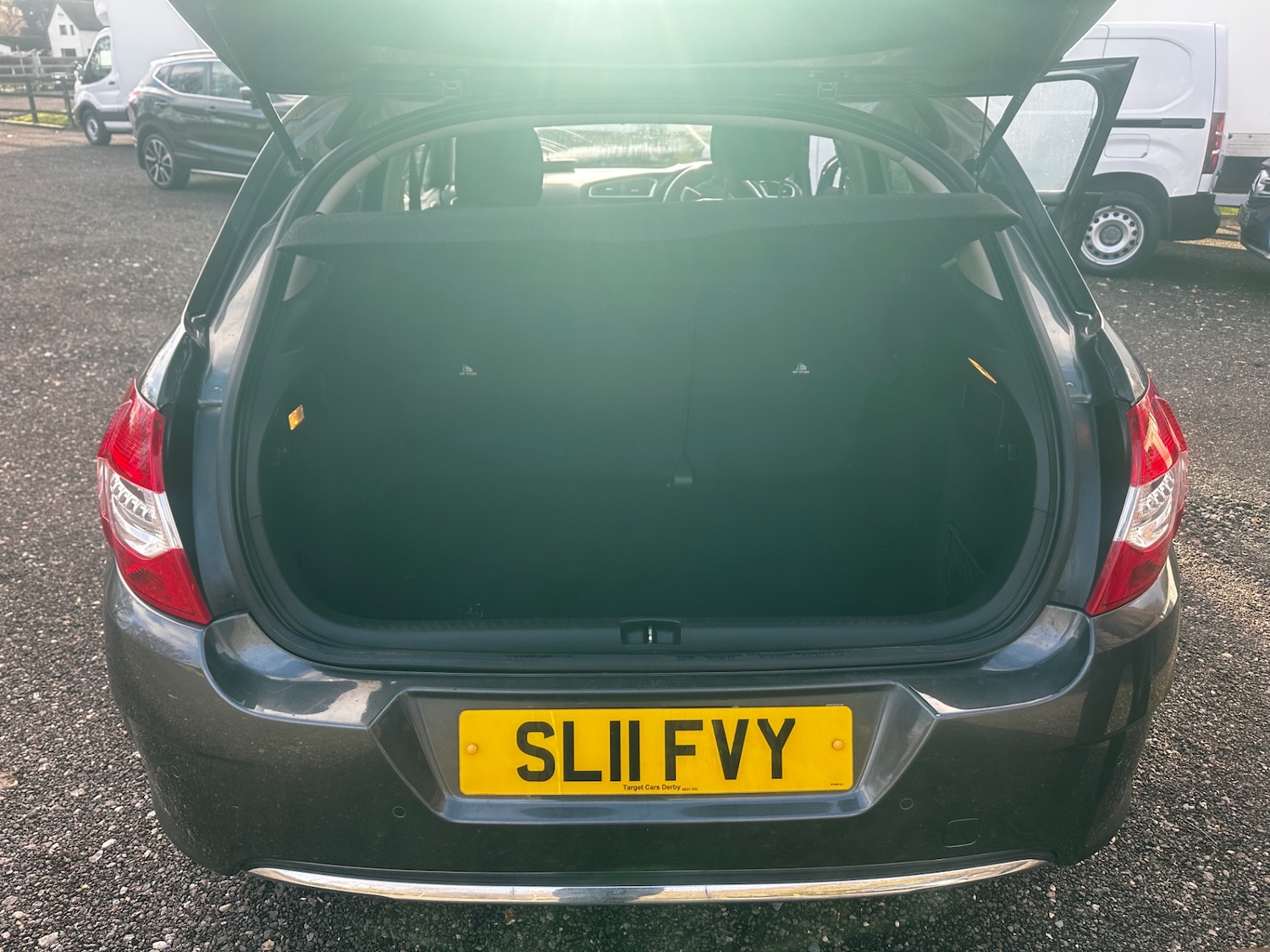 Used Citroen C4 2011 for sale - 76960245: Photo 13