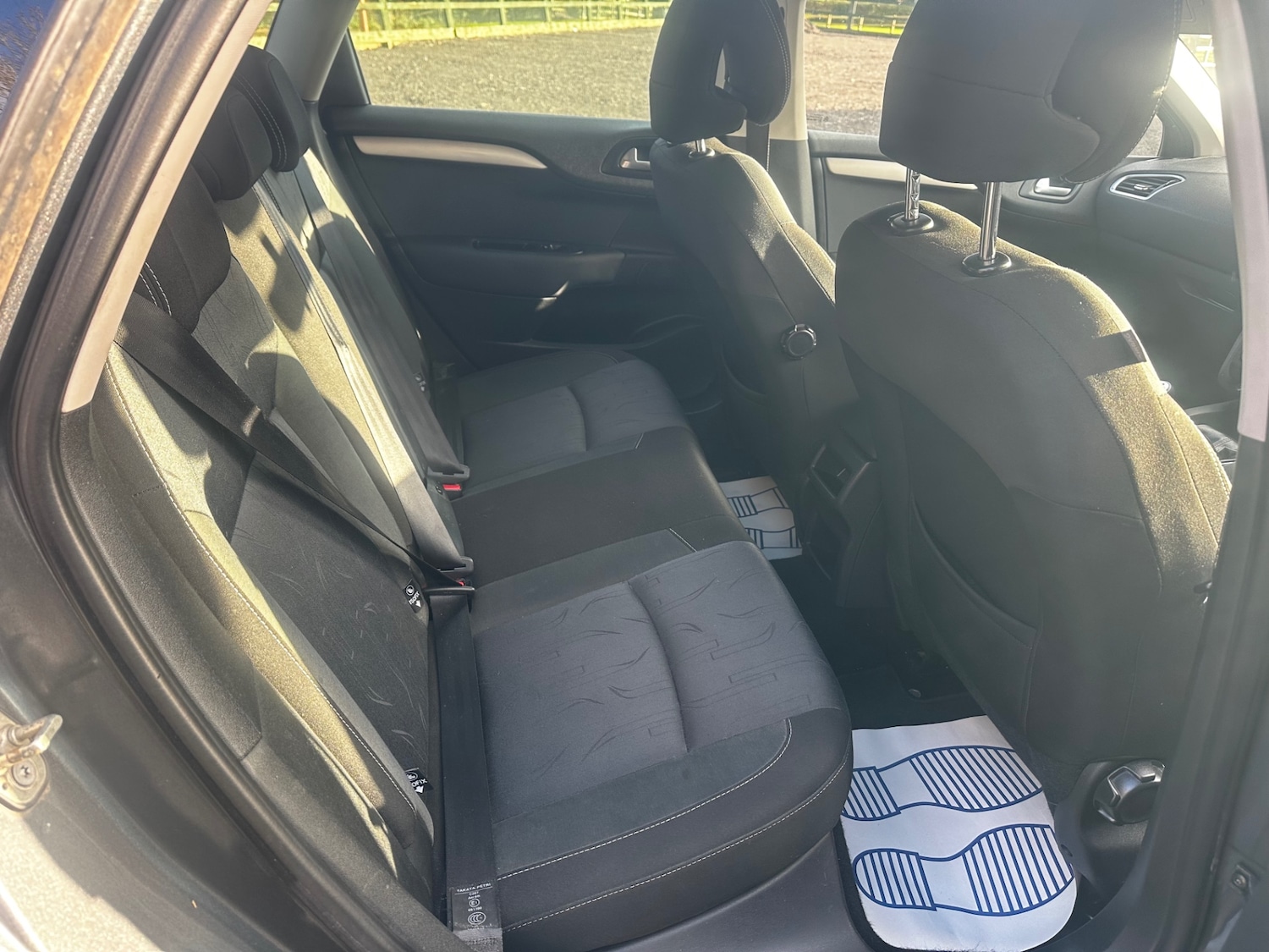 Used Citroen C4 2011 for sale - 76960245: Photo 15