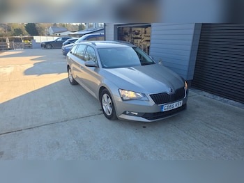 Used Skoda Superb 2015 for sale - 77179389: Photo