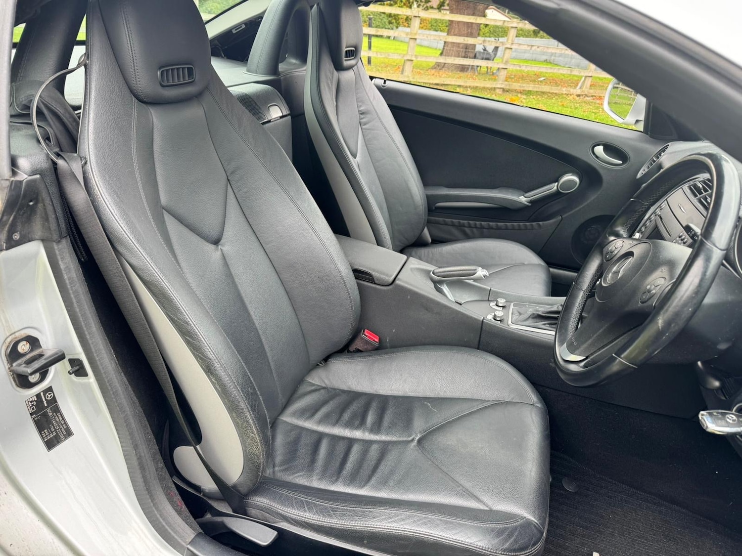 Used Mercedes-Benz SLK 2009 for sale - 76588295: Photo 7