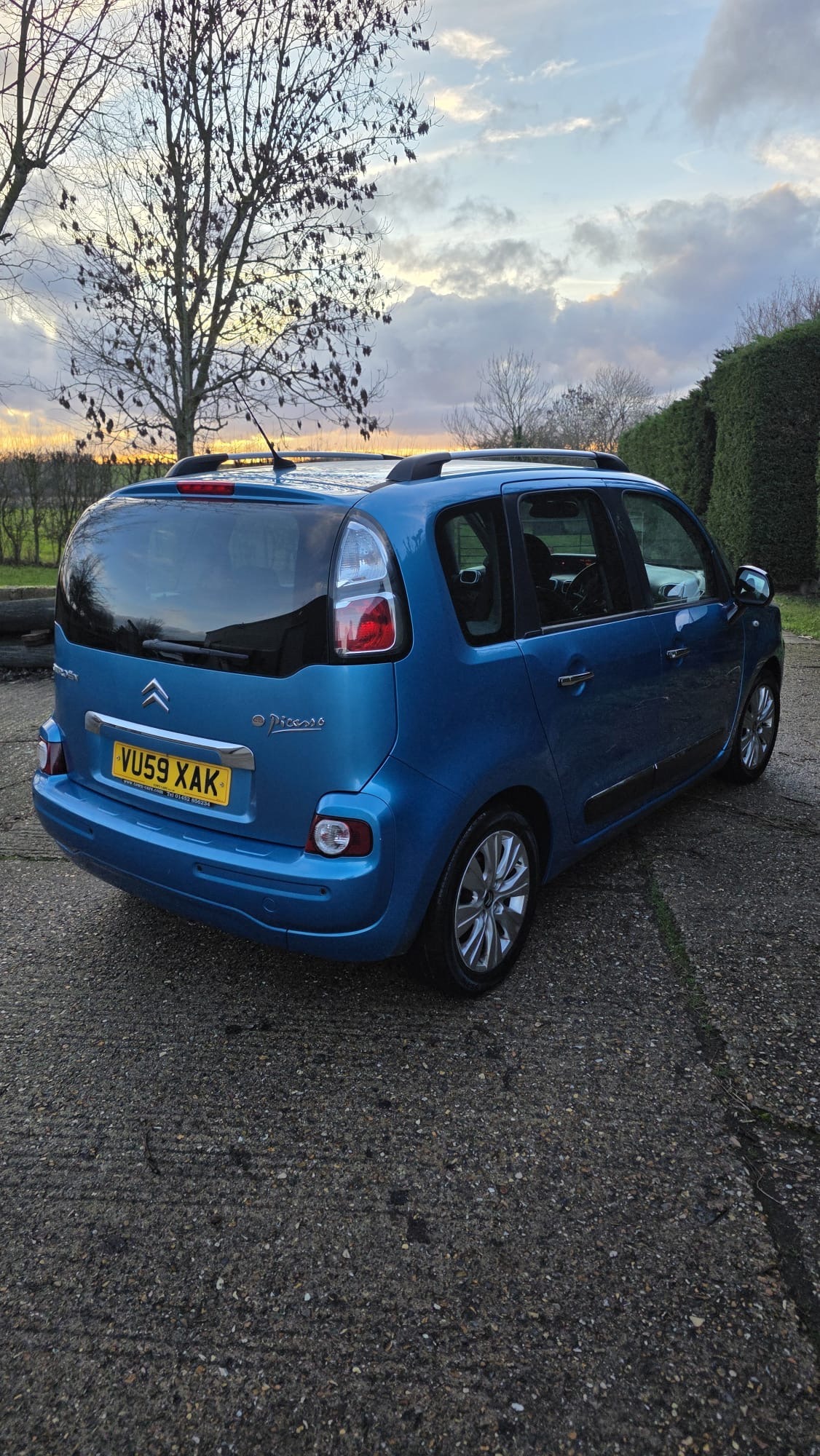 Used Citroen C3 Picasso 2009 for sale - 77233484: Photo 3