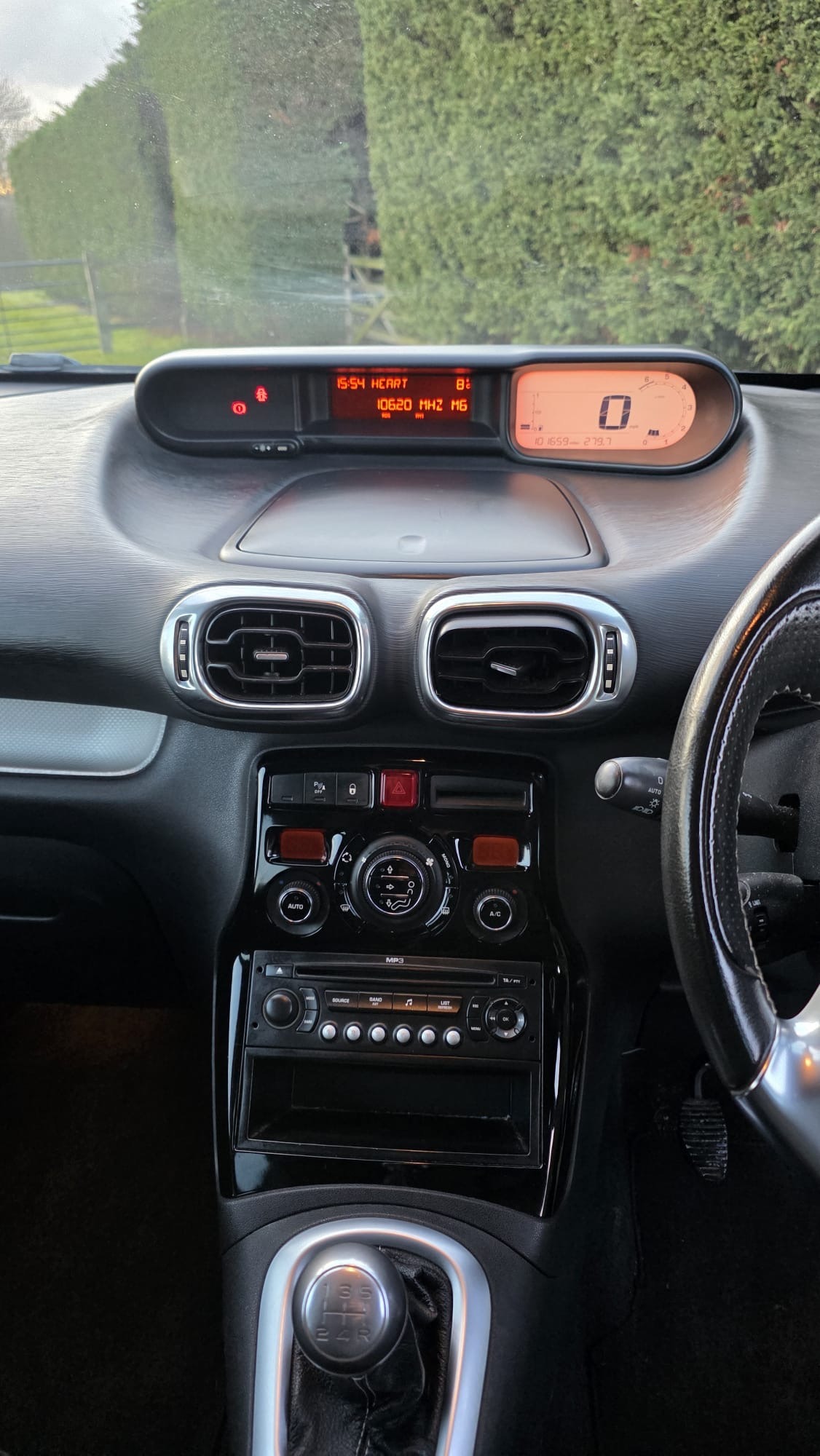 Used Citroen C3 Picasso 2009 for sale - 77233484: Photo 6