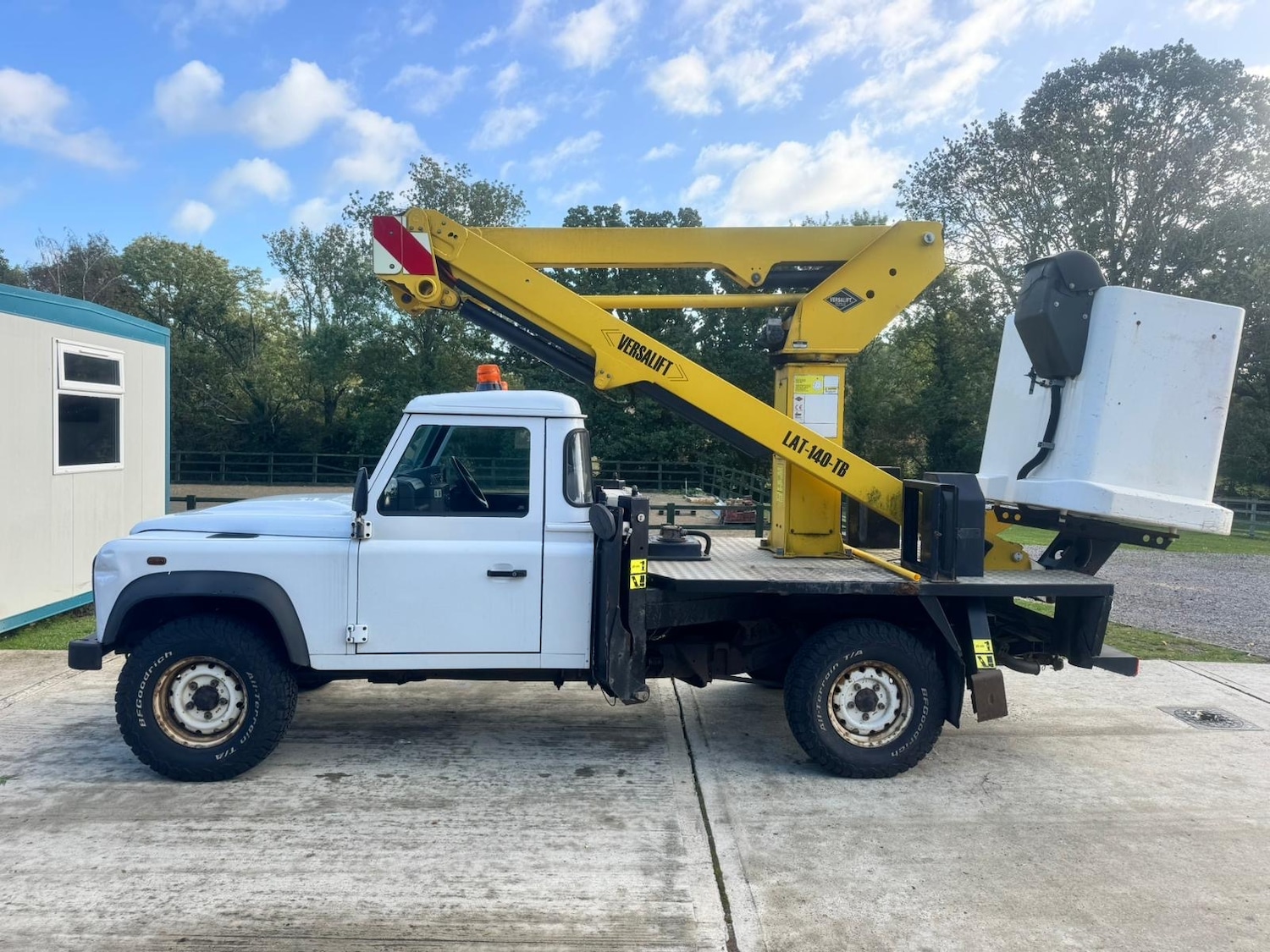 Used Land Rover Defender 2014 for sale - 76320743: Photo 6