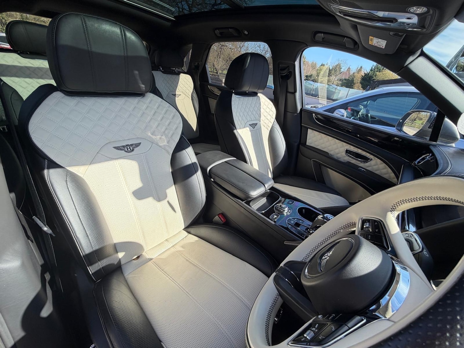 Used Bentley Bentayga 2022 for sale - 78054300: Photo 3