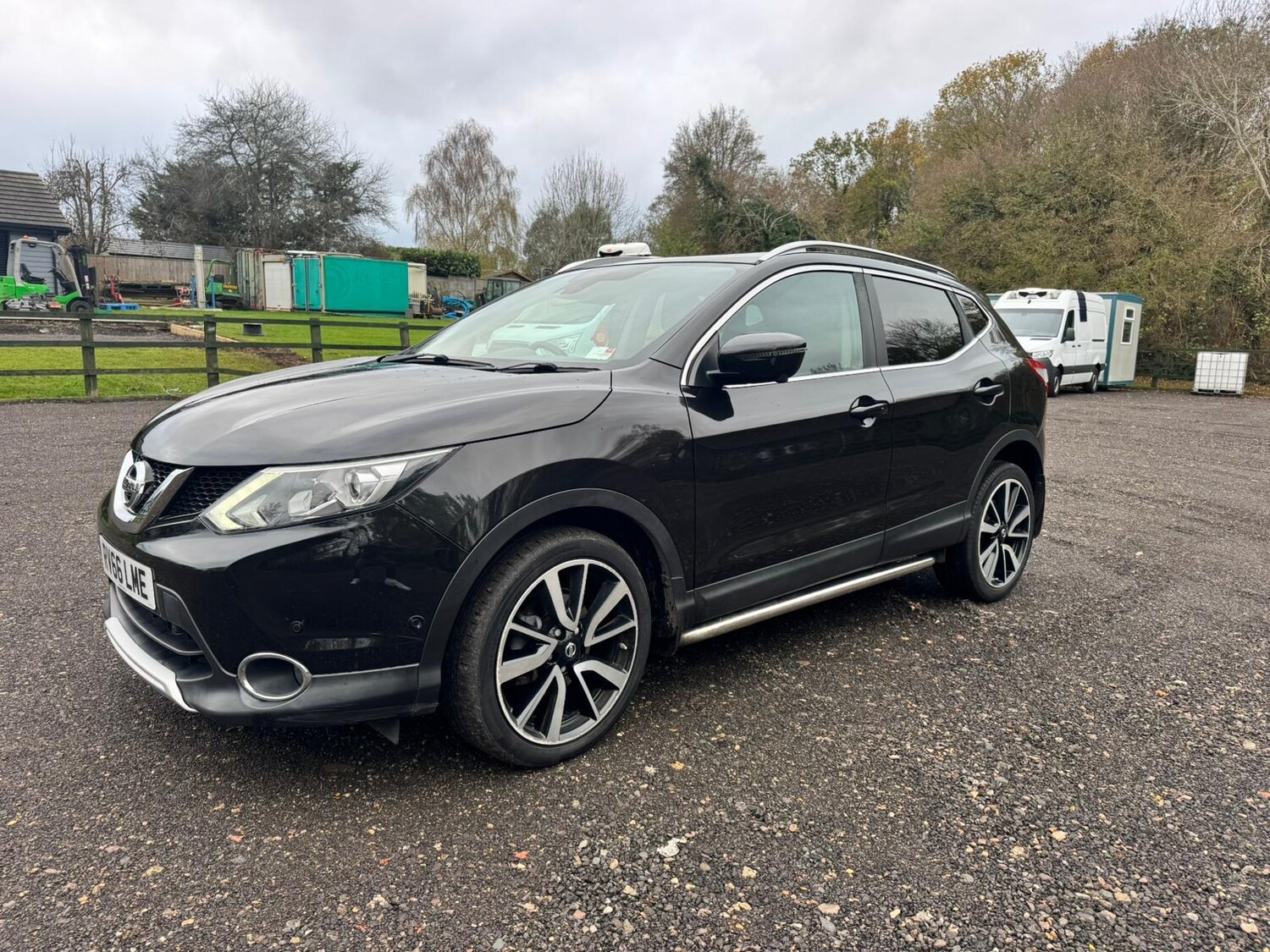 Used Nissan Qashqai 2016 for sale - 76821227: Photo 2
