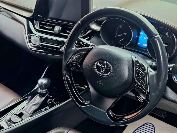Used Toyota C-HR 2018 for sale - 76306369: Photo 12