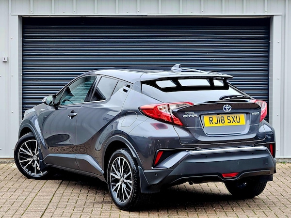 Used Toyota C-HR 2018 for sale - 76306369: Photo 6