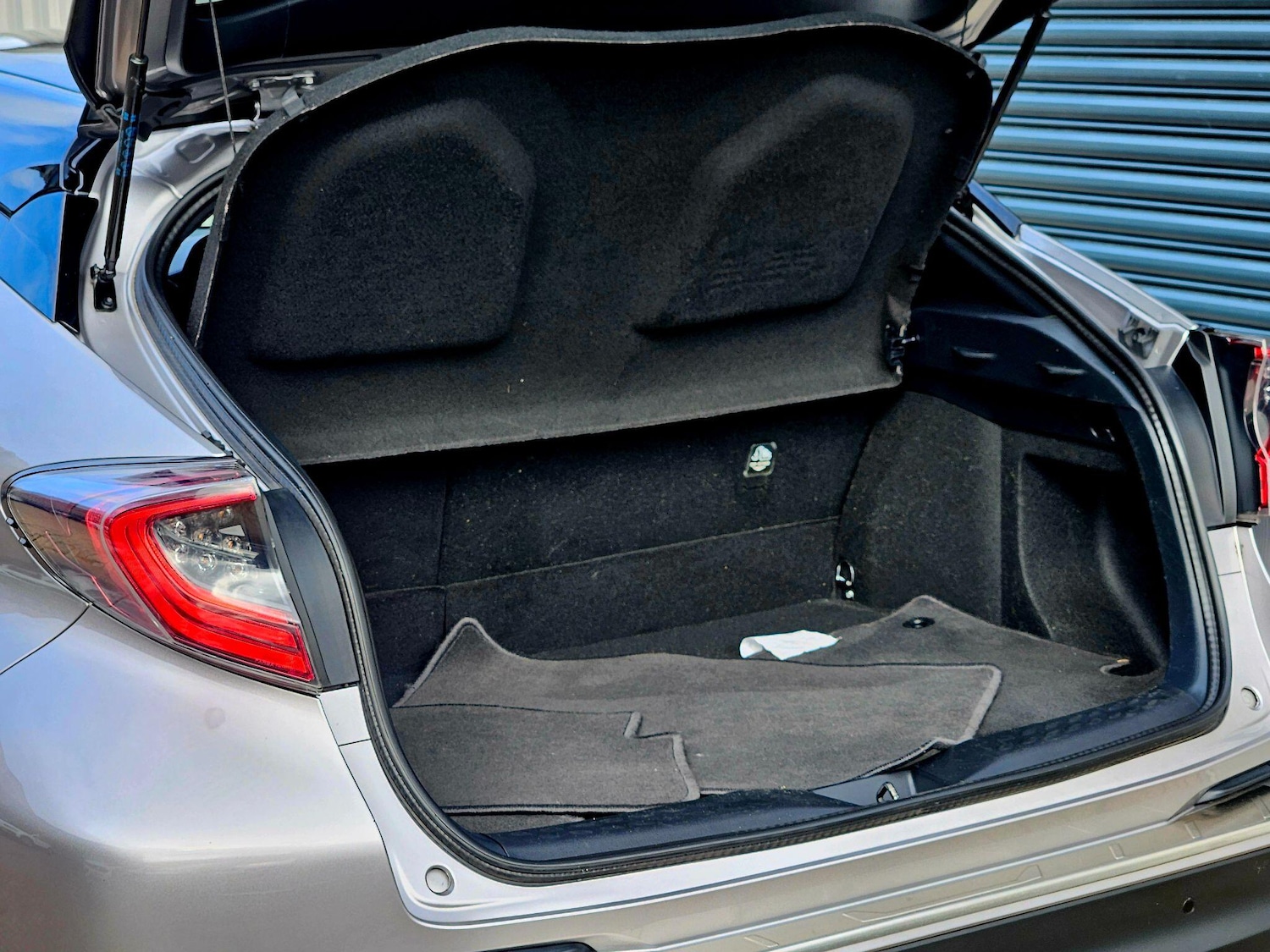 Used Toyota C-HR 2017 for sale - 77646152: Photo 15