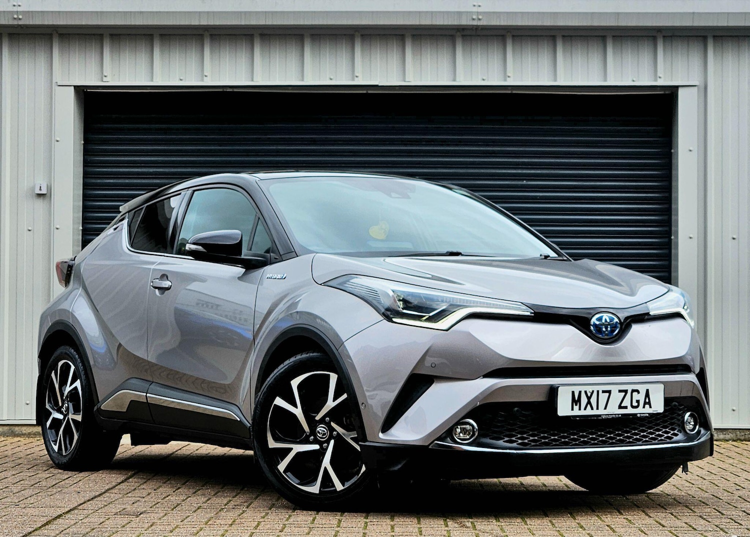 Used Toyota C-HR 2017 for sale - 77646152: Photo 3