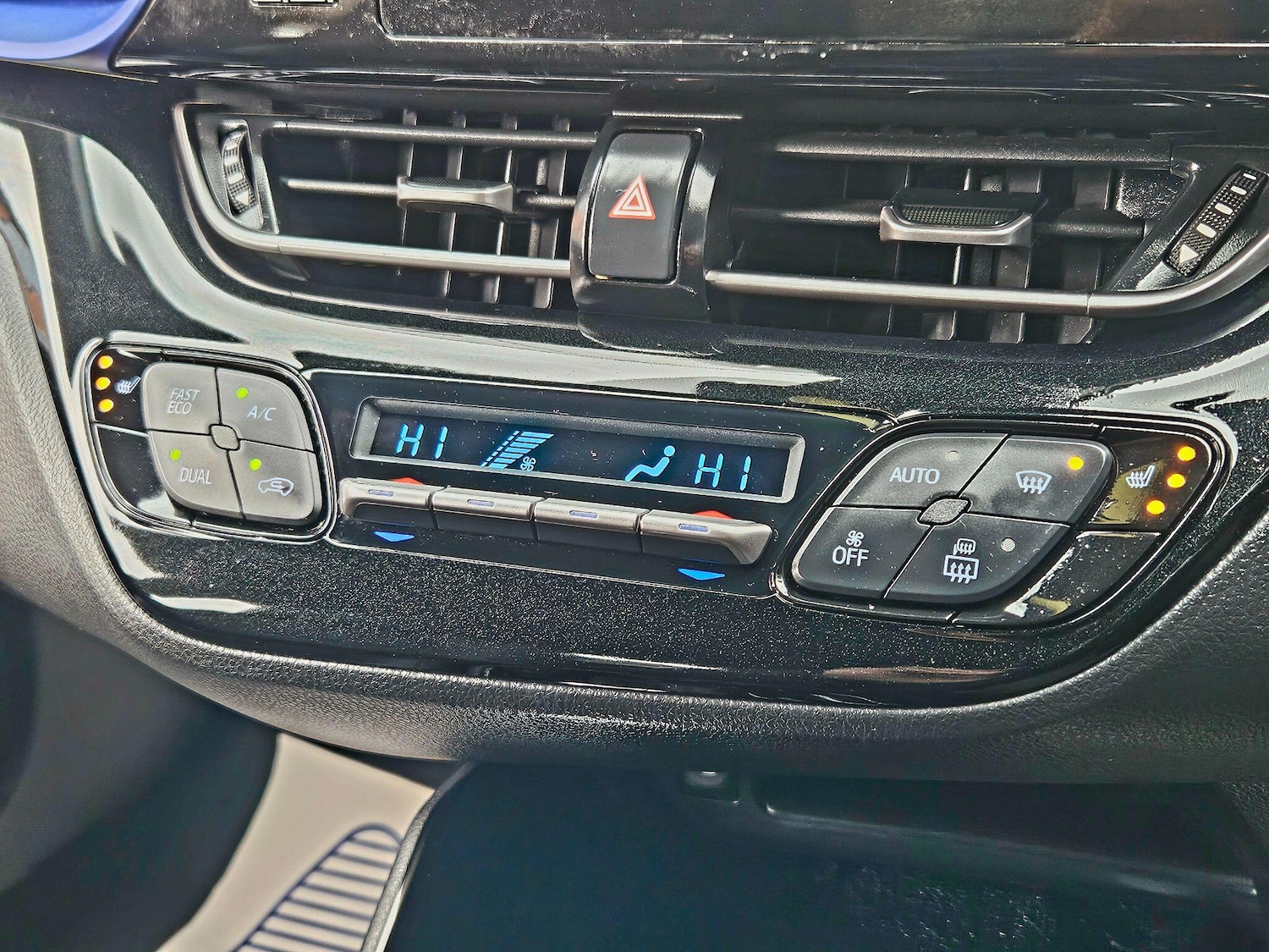 Used Toyota C-HR 2017 for sale - 77646152: Photo 33