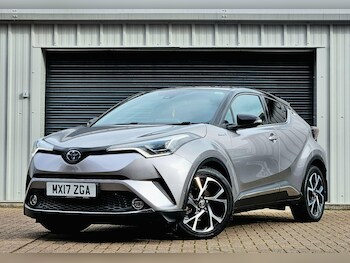 Used Toyota C-HR 2017 for sale - 77646152: Photo