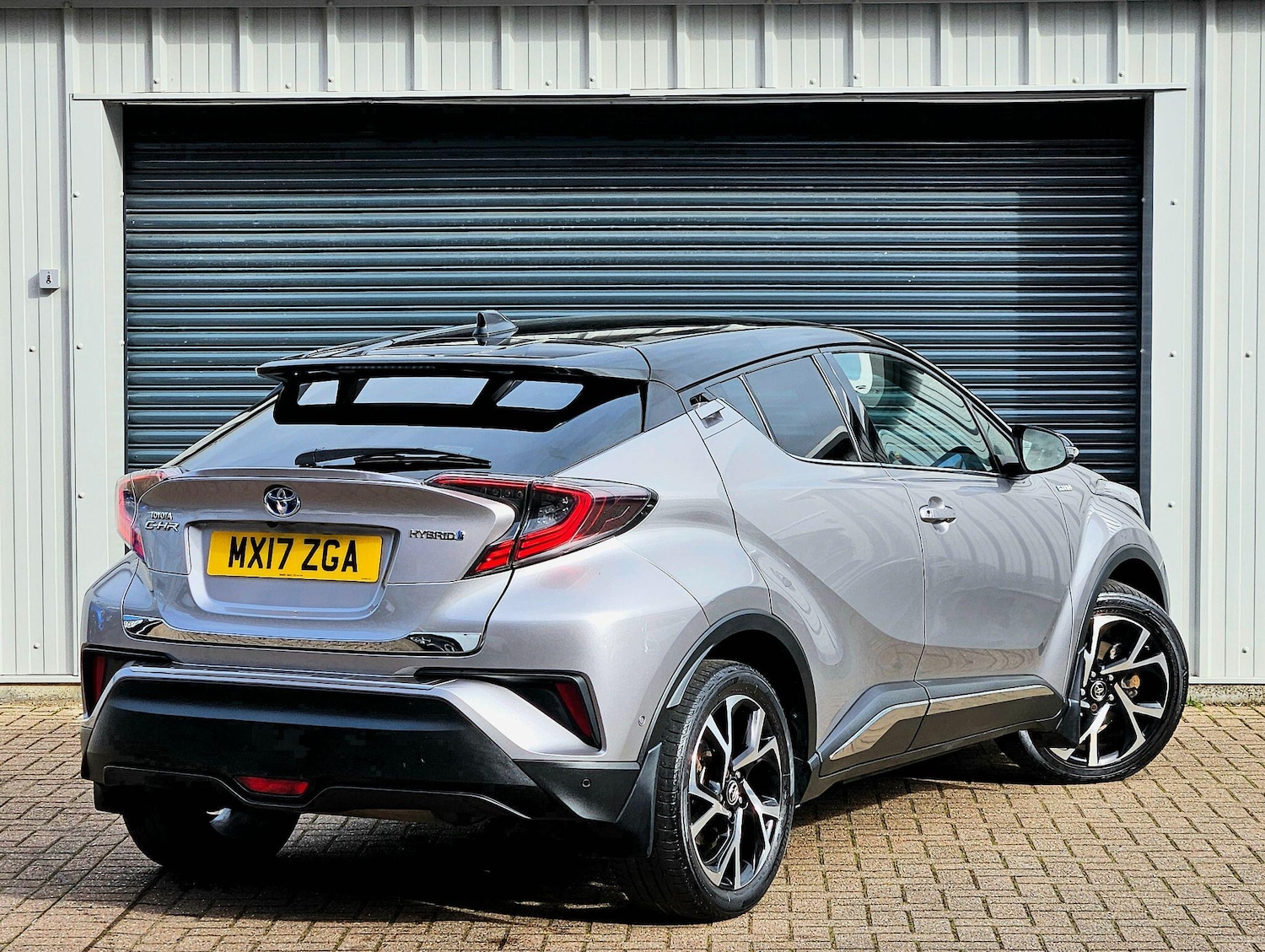 Used Toyota C-HR 2017 for sale - 77646152: Photo 5