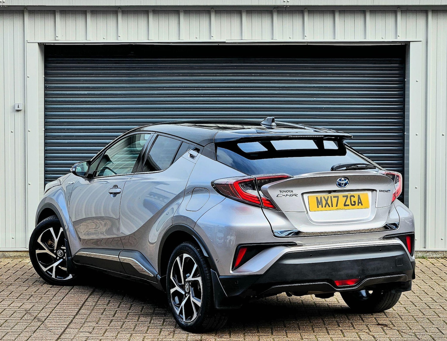 Used Toyota C-HR 2017 for sale - 77646152: Photo 6