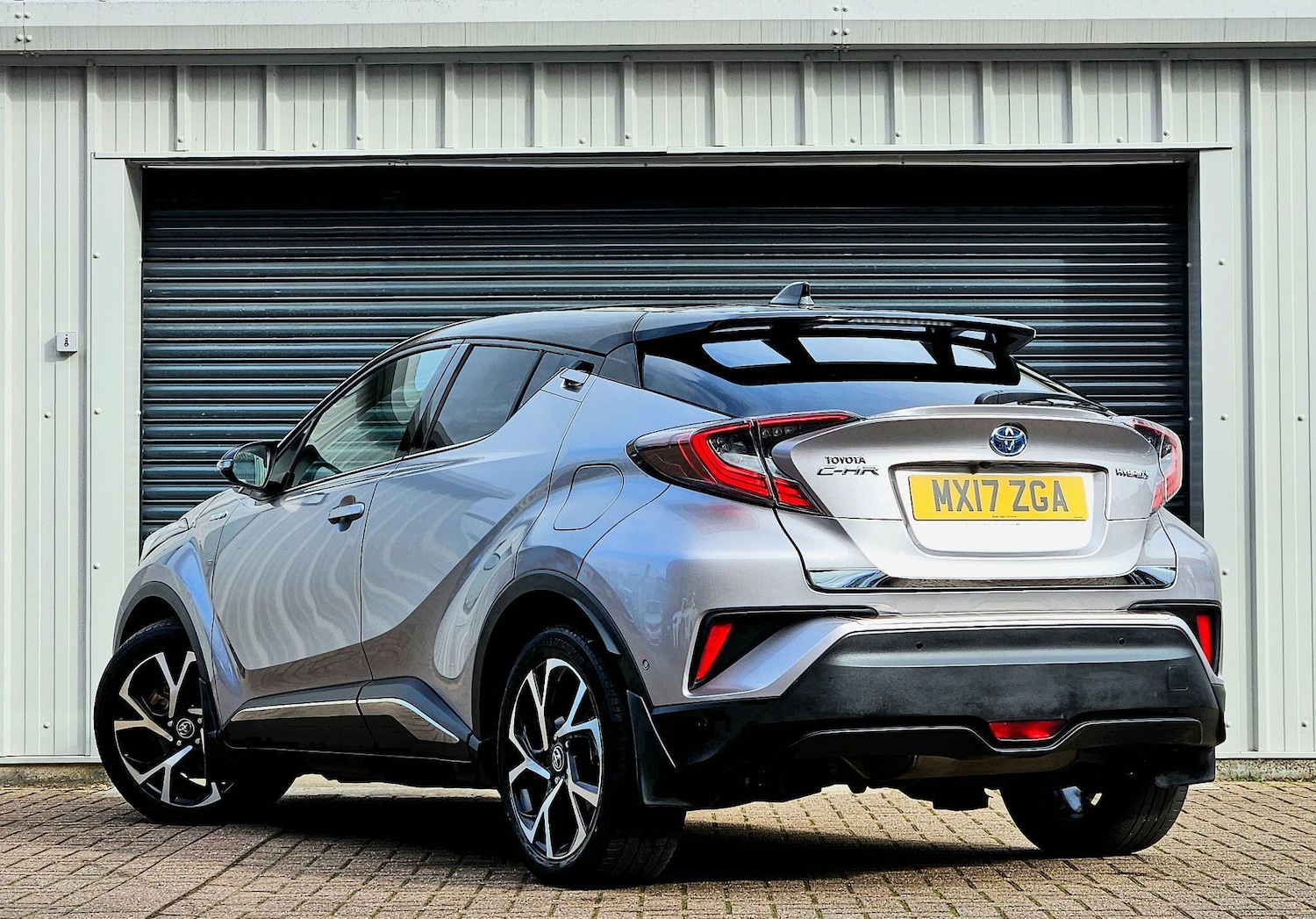 Used Toyota C-HR 2017 for sale - 77646152: Photo 8