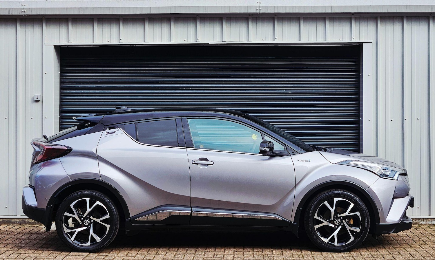 Used Toyota C-HR 2017 for sale - 77646152: Photo 9