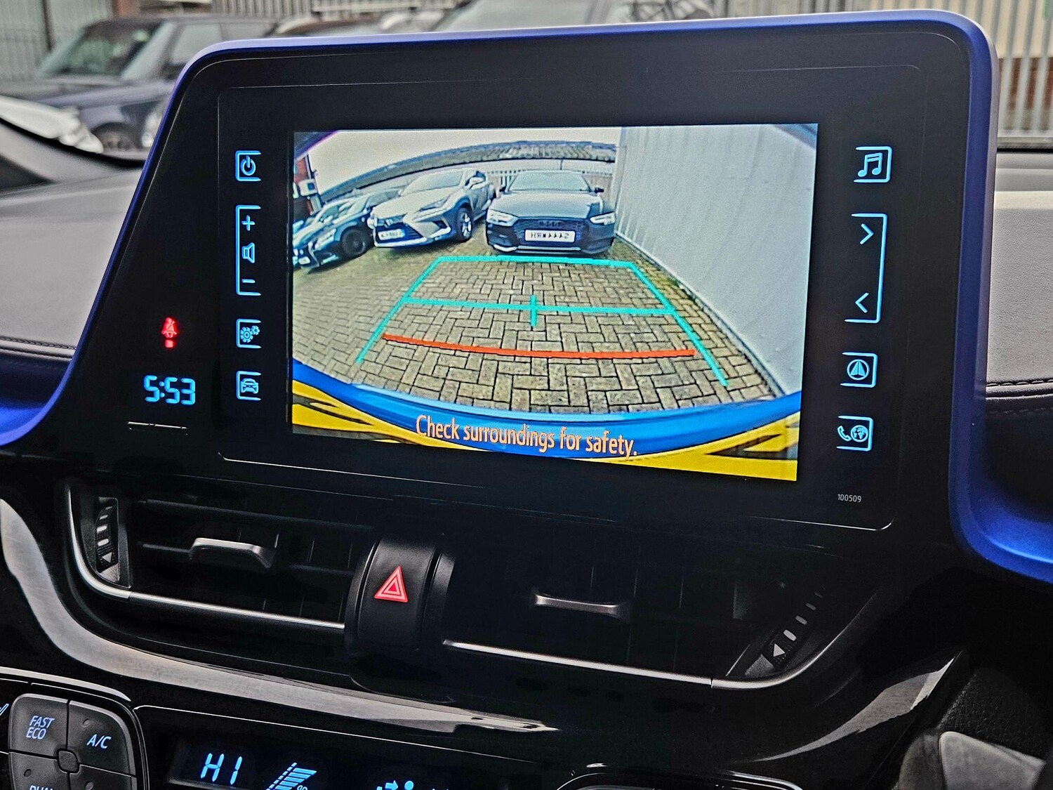 Used Toyota C-HR 2017 for sale - 77908597: Photo 22