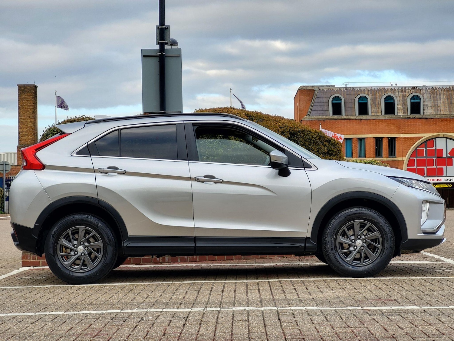 Used Mitsubishi Eclipse Cross 2019 for sale - 78072898: Photo 5