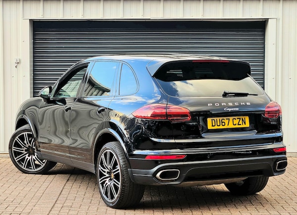 Used Porsche Cayenne 2017 for sale - 76228041: Photo 6