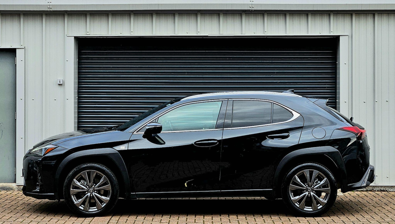 Used Lexus UX 2023 for sale - 76370539: Photo 10