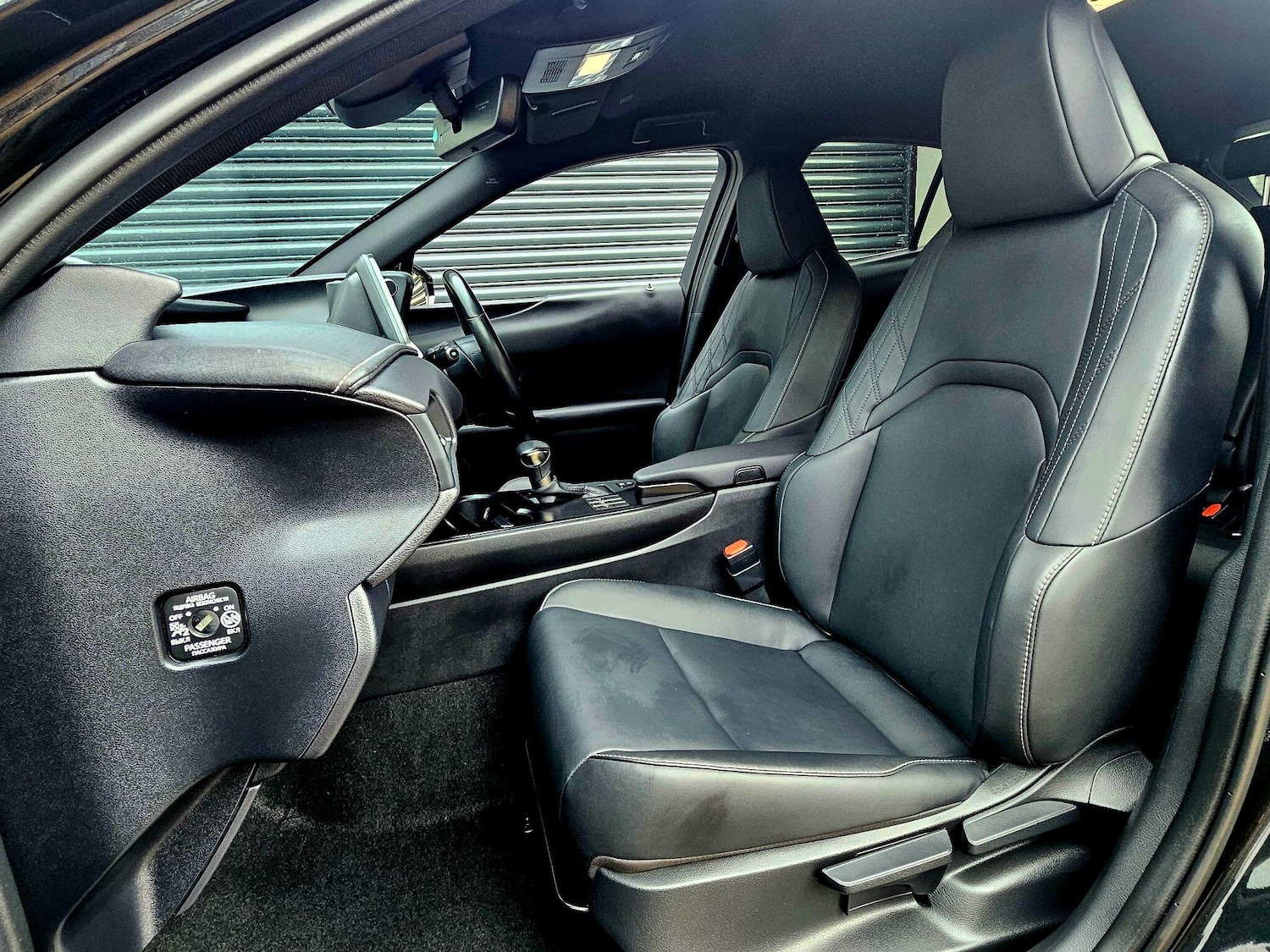 Used Lexus UX 2023 for sale - 76370539: Photo 15