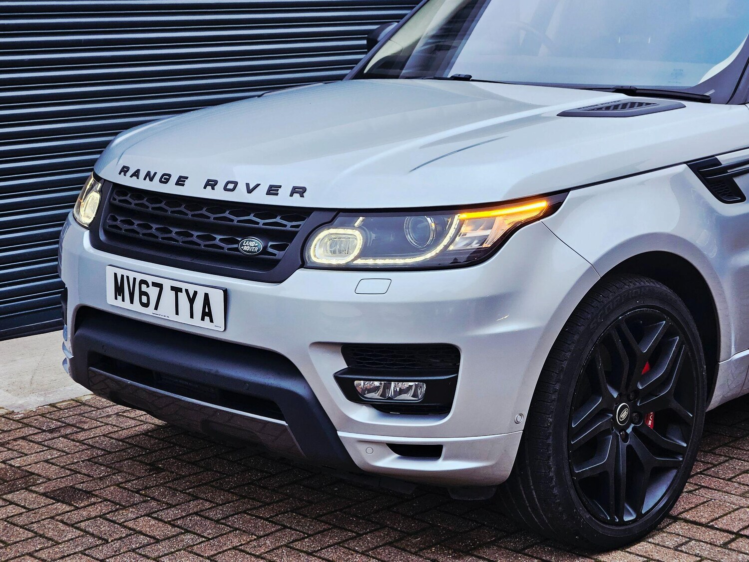 Used Land Rover Range Rover Sport 2017 for sale - 77574653: Photo 12