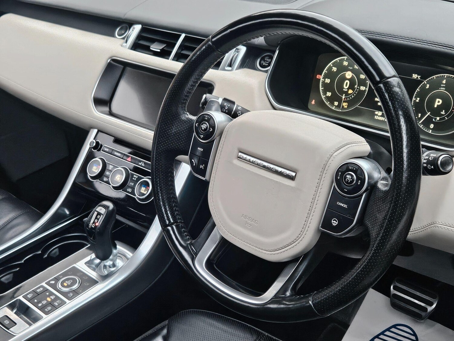 Used Land Rover Range Rover Sport 2017 for sale - 77574653: Photo 16