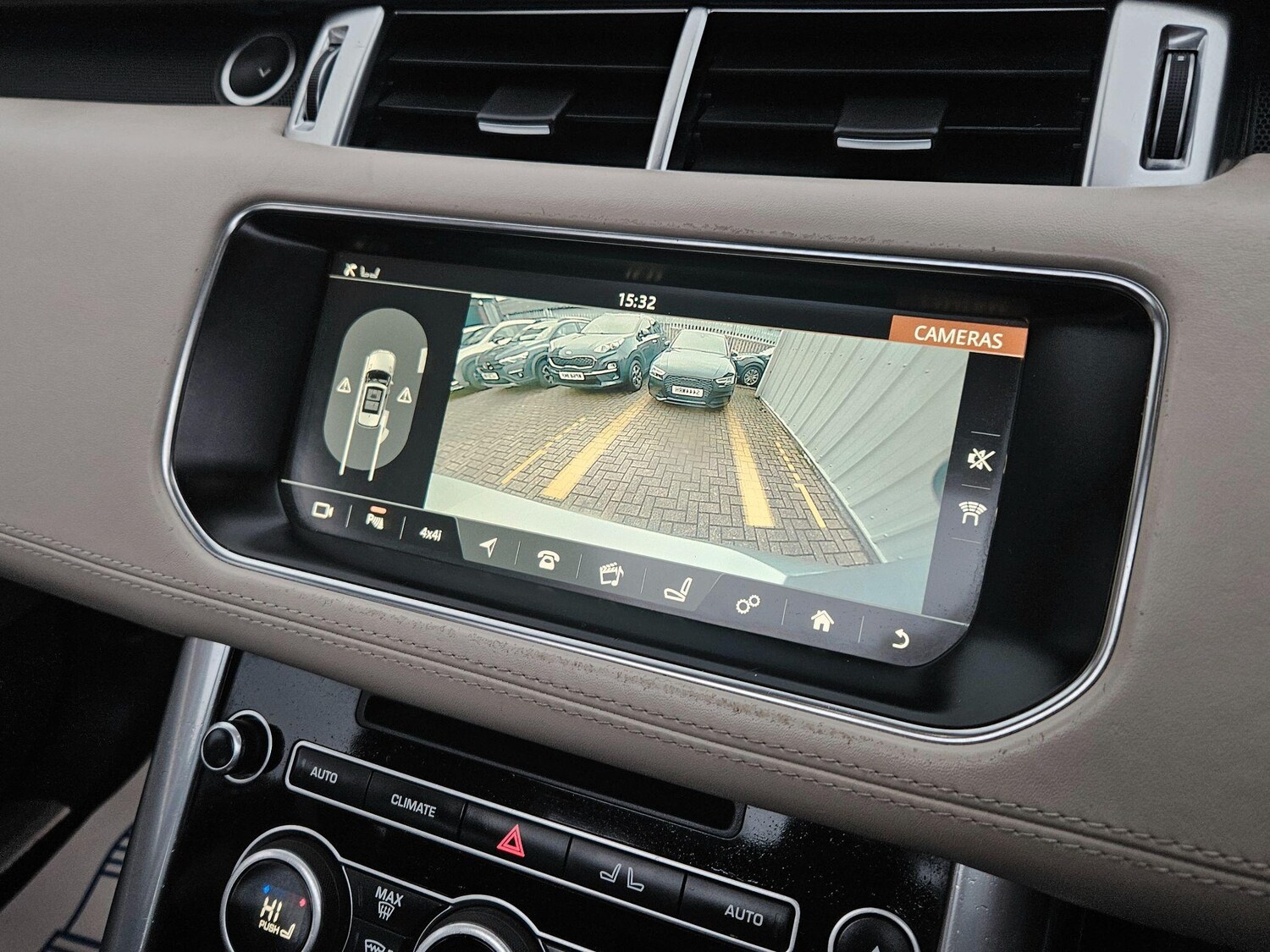 Used Land Rover Range Rover Sport 2017 for sale - 77574653: Photo 23