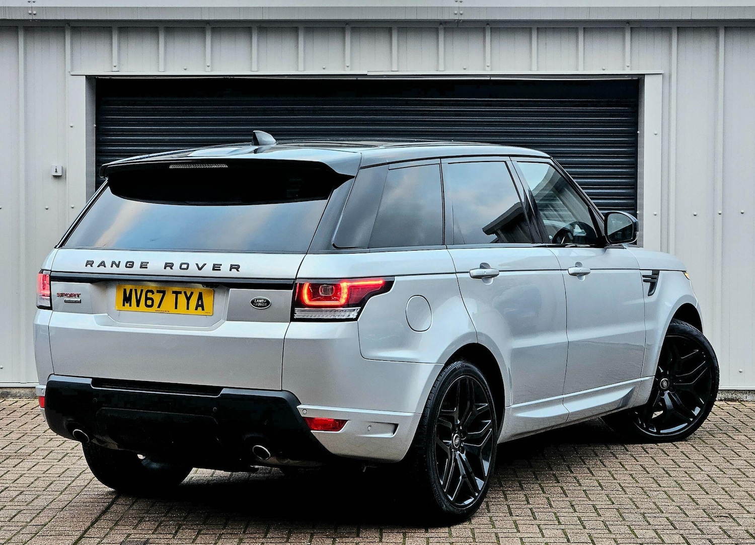 Used Land Rover Range Rover Sport 2017 for sale - 77574653: Photo 5