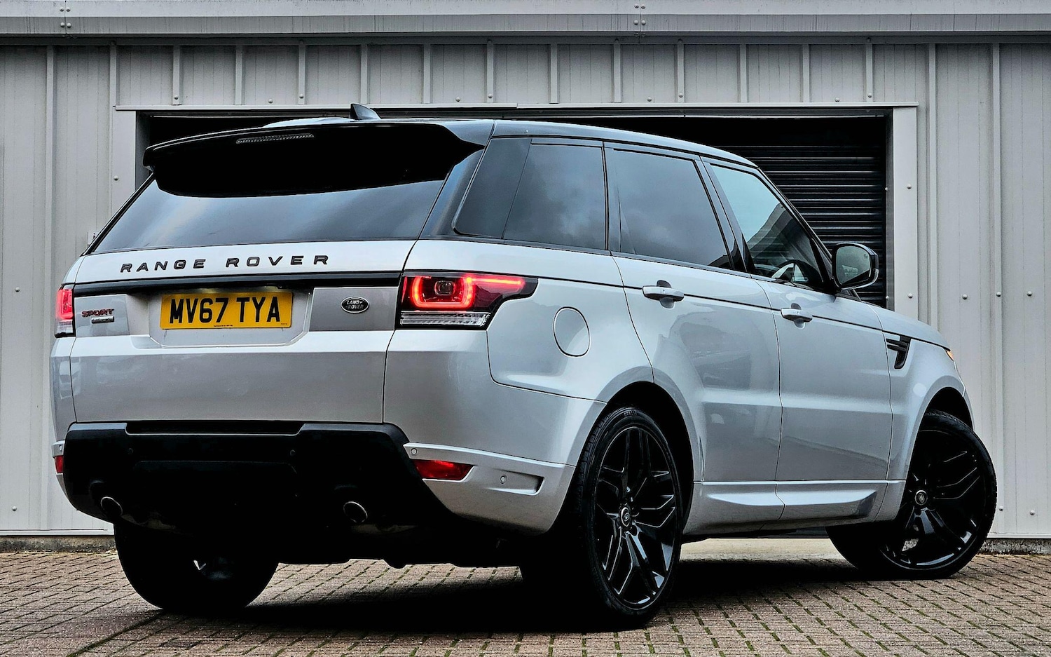 Used Land Rover Range Rover Sport 2017 for sale - 77574653: Photo 7