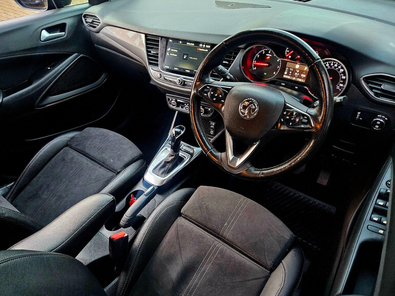 Used Vauxhall Crossland 2022 for sale - 76913866: Photo 15