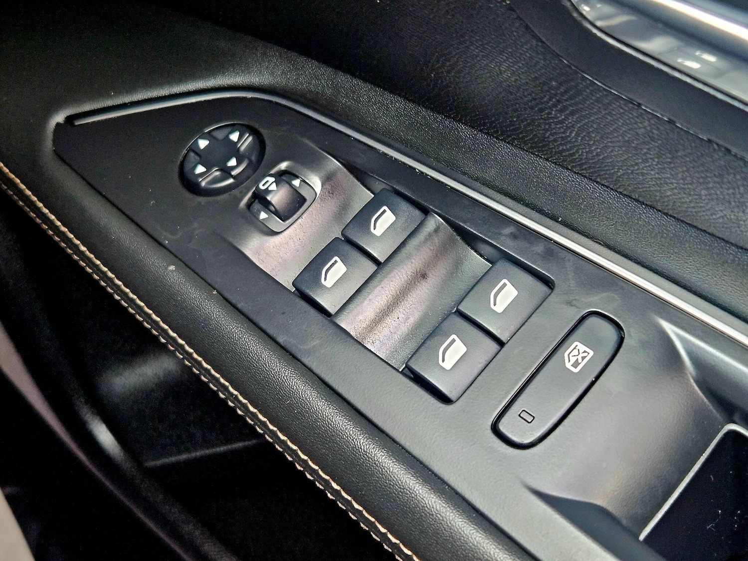 Used Peugeot 3008 2020 for sale - 77315422: Photo 34